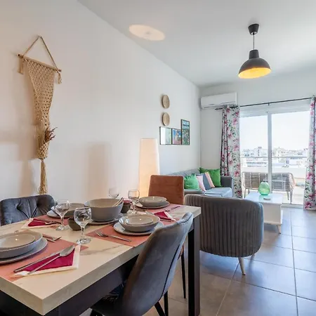 Emerald's 2-bedroom In