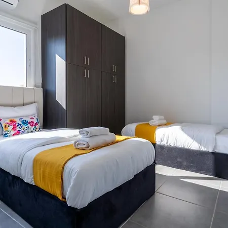 Apartament Emerald's 2-bedroom In Larnaca