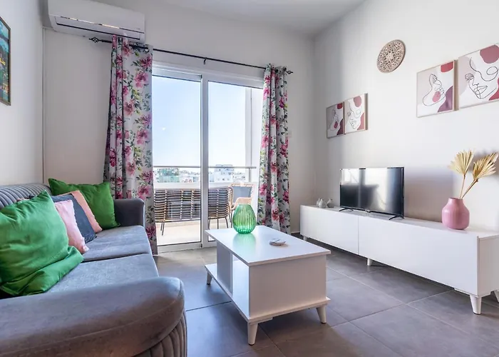 Emerald's 2-bedroom In