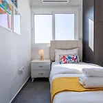Emerald's 2-bedroom In Apartment Larnaka