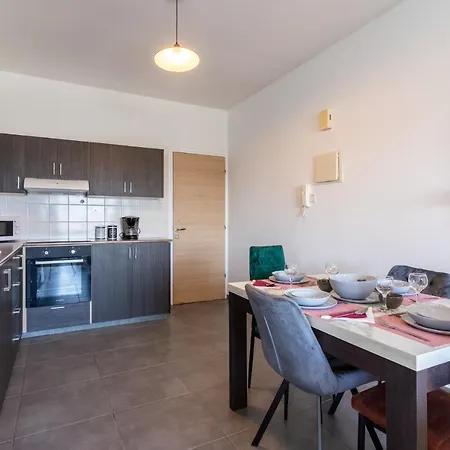Apartamento Emerald's 2-bedroom In Larnaca