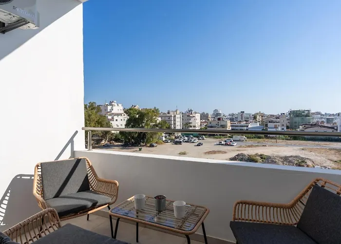 アパート Emerald's 2-bedroom In *