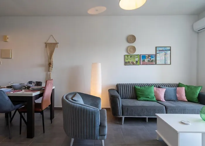 アパート Emerald's 2-bedroom In