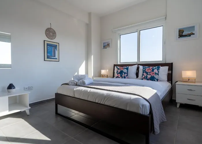 Emerald's 2-bedroom In アパート